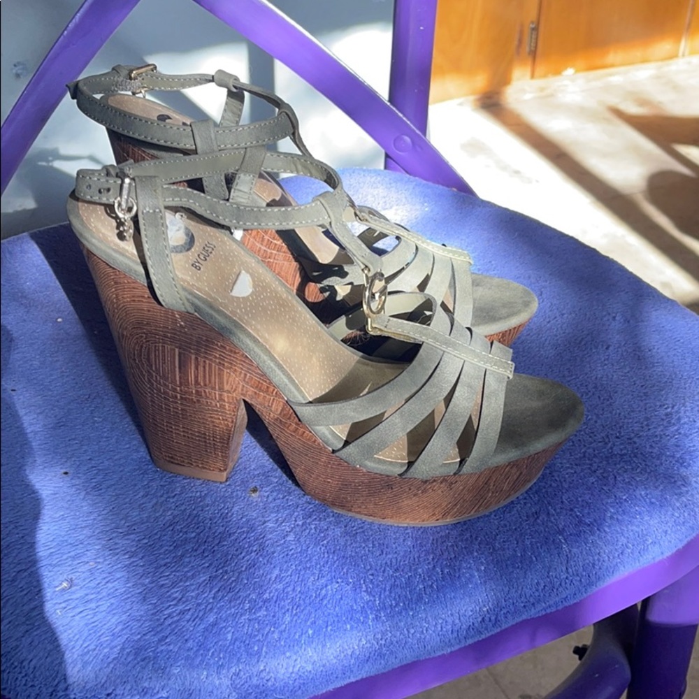 Green Guess Wedges